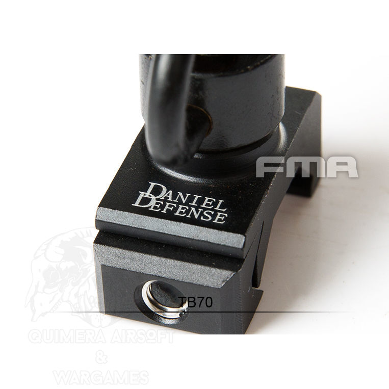 Alternative view of Enganche de correa para rail Daniel Defense con QD FMA -