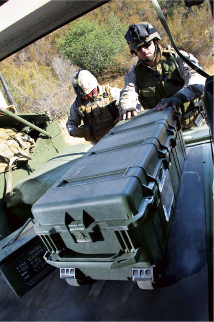 Alternative view of Maleta rigida estanca mod. 1700 Peli (con espumas) - 90,8 x 34,3 x 13,3 cm. - Negro