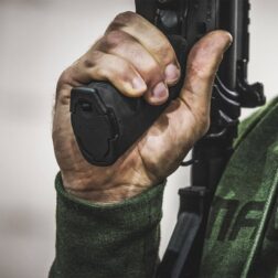 Pistolete MOE + para M4 GBB Magpul - Imagen 11