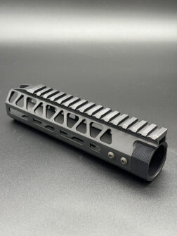 Guardamanos CNC para AR-15 M-Lok Ultraligero 7,5" Retro Arms - Negro - Imagen 3