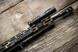 Montura Mini Offset para linterna M600 y M300 tipo Arisaka Mlok y Keymod - WADSN - Imagen 9