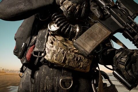 Mini Dangler tipo FERRO Ghost Action - Multicam - Imagen 12