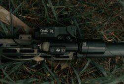 Montura abatible SWVL MLOK para linternas M300 y M600 WADSN - Imagen 8